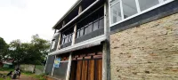 OYO 93416 Wisma Alam Syariah Near Pln Gardu Induk Mamuju Hotels near Tugu Simpang Lima