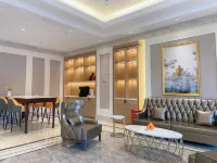 Vienna Hotel (Yangzhou Slender West Lake International Exhibition Center)