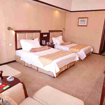 Mangshi Hotel Rooms