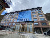 Lingcang Hotel