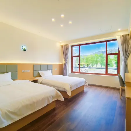 Xinduqiao Town Snowland Green Sea Manor