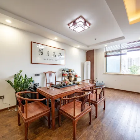 Huating hotel