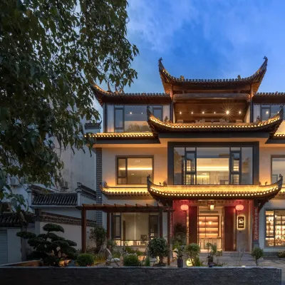 Xiaoman · Wabi-Sabi Aesthetic Resort Space (Wuyuan Xiangao Ancient City) Hotels near Wuyuan Station