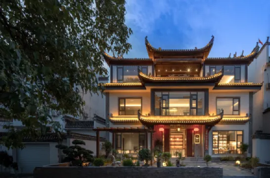 Xiaoman · Wabi-Sabi Aesthetic Resort Space (Wuyuan Xiangao Ancient City) Hotels near Wuyuan Xi Yuan