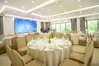 Emeishan Ximan Light and Elegant Resort Hotel