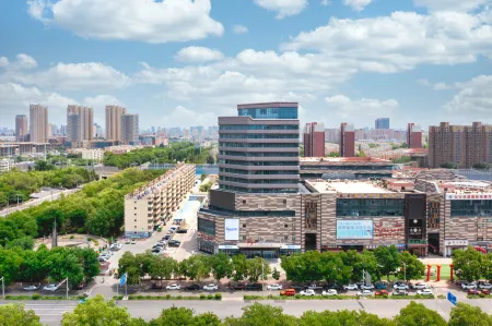 Qiyue Hotel (Yinchuan High-Speed Railway Station) Отели рядом с достопримечательностью «Chengtian Temple Pagoda»