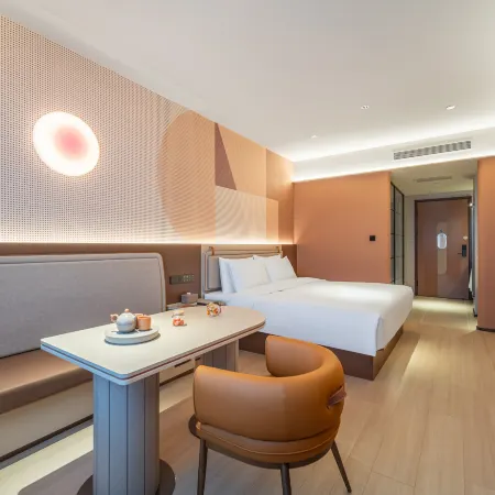 Orange Hotel (Bole Kaiping Lake Park)