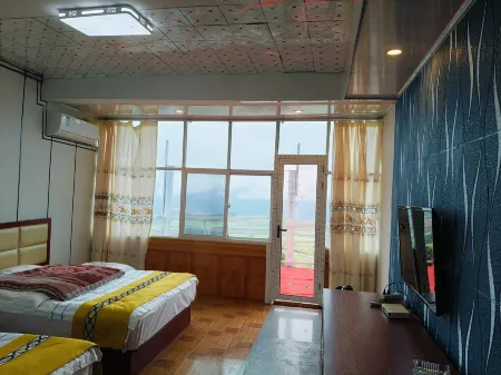 Red Earth Panoramic Building Отели рядом с достопримечательностью «Dongchuan Red Land»