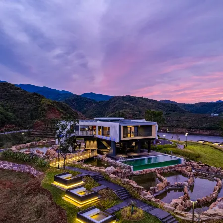 Trip.com Group Country Retreats (Henan Ruyang Waterside)