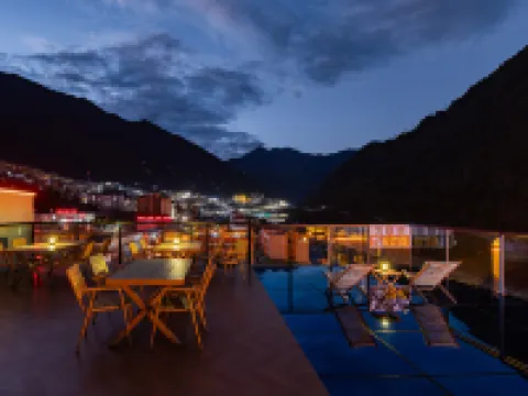 Nujiang Wangzan Card | MountainJoy DulongRiver · Designer Snow Mountain View Intelligent Hote Hotel di Gongshan