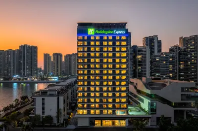 Holiday Inn Express ZHANJIANG COAST by IHG โรงแรมใน
