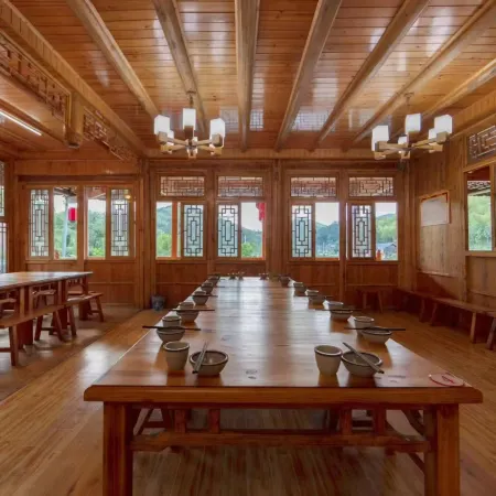 Huayao Guzhai Holiday Hotel