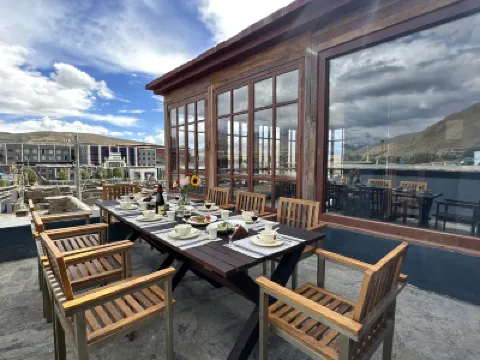 薩迦古城平措康桑文化遺產民宿 酒店