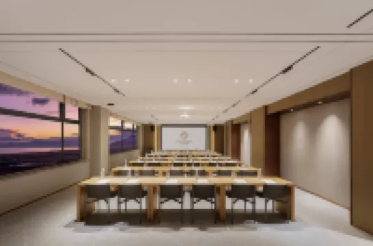 Sayram Lake Shuiyunshan Boli Hotel (New Visitor Center)