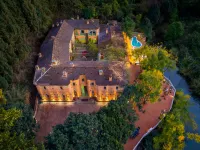 Tadpole Art Realm | Luo Xu Studio Hotels in Mile City