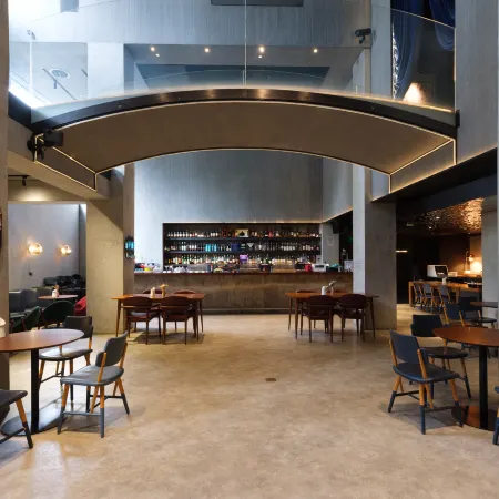 Neobridge Hotel