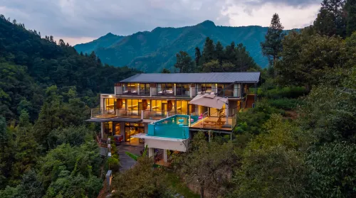 Half-Mu Tea Garden Secret Mountain Top Resort Villa Boutique Stay (Shitai Guniujiang Scenic Area) - Uima-altaat