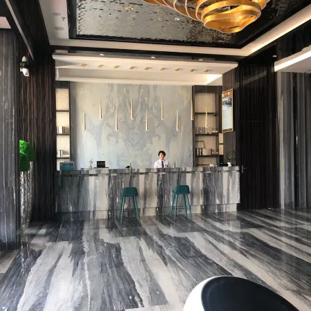 Yade Hotel