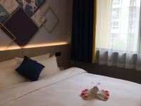 江油洛林酒店 - 精致地暖大床房