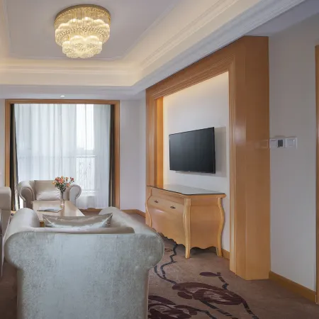 Vienna International Hotel (Langfang Daxing International Airport)