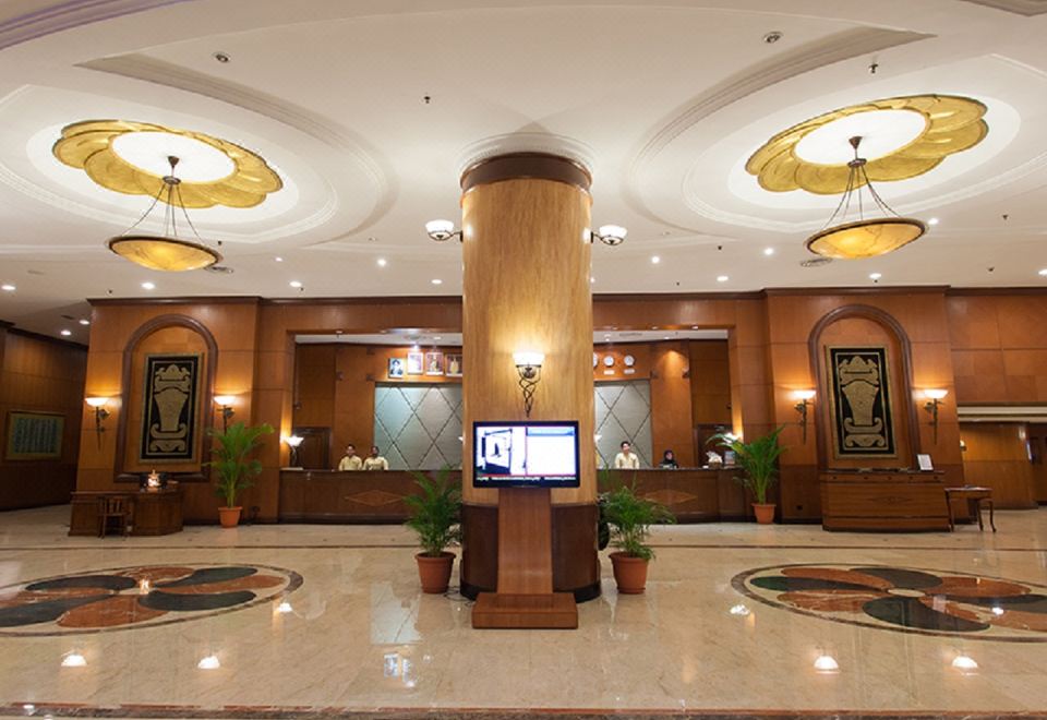 Upper Hotel Suites Kl Sentral 주변 맛집