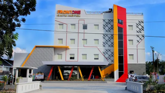 Front One Hotel Nganjuk