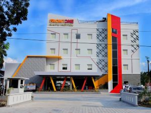 Front One Hotel Nganjuk