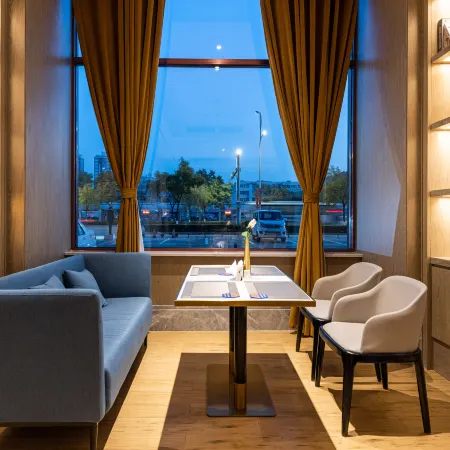 Yinchuan Xingqing Kyriad Hotel