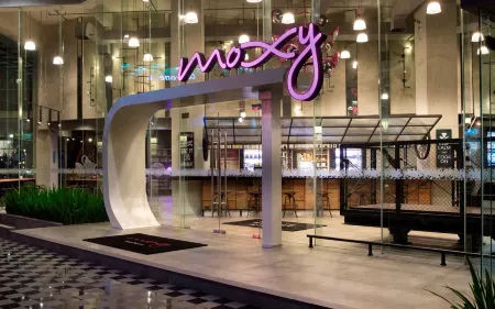 Moxy Bandung