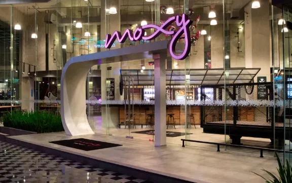 Moxy Bandung