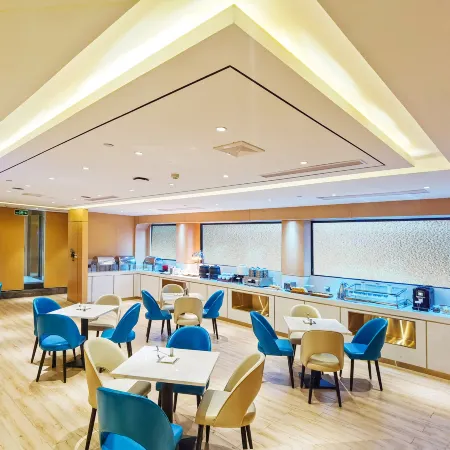 Magnotel Hotel (Anxi Tea Capital Baolong Plaza)