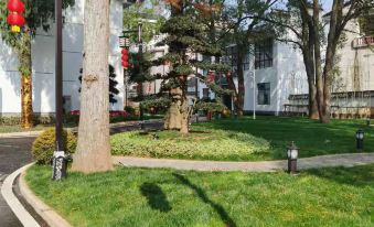 Lijushan Qingfeng courtyard home - Housity