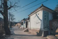 Between The Great Wall Hotels in der Nähe von Jiugong Sacrificial Altar