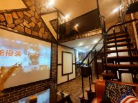 蜗居LOFT美式智能公寓(长春红旗街店) - 双人浴缸VIP私人影咖房