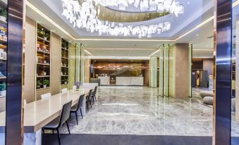 Lifeng Hotels (Chongqing Bishan light rail station store)