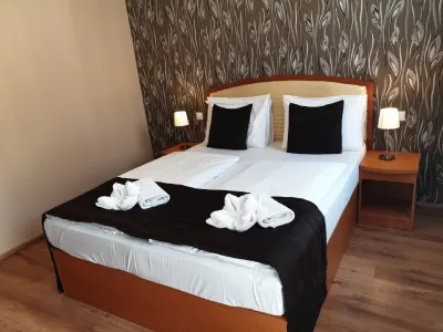 Six Inn Hotel Budapest Hotels in 