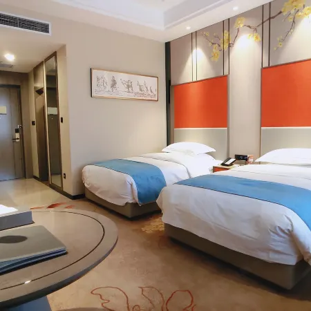 Pad Rest Hot Spring Holiday Inn