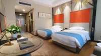 Pad Rest Hot Spring Holiday Inn فنادق في ويتشانغ