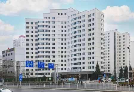 Yayuncun Hotel Отели рядом с достопримечательностью «Linglong Tower»