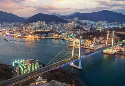 여수 더 호텔 수