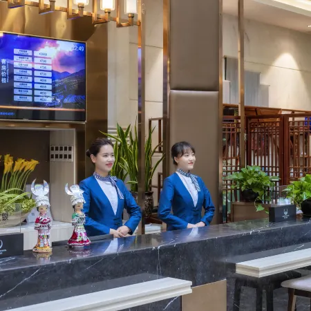 Qianling Grand Hotel Отели рядом с достопримечательностью «Парк Киялинг»