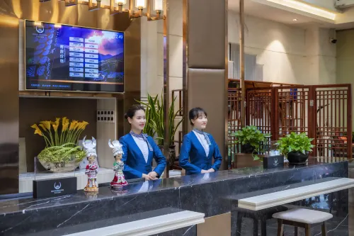 Qianling Grand Hotel - con vista montagne