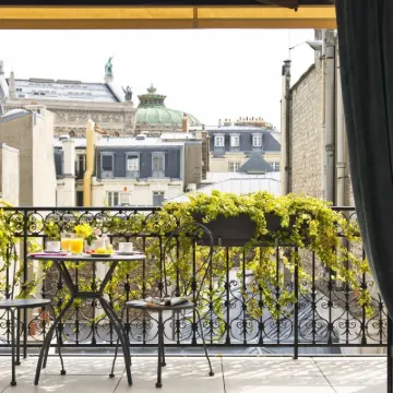 Hotel Saint-Pétersbourg Opéra & Spa Hotels near Palais Garnier