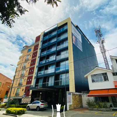 Hemma Bogotá Country Luxury Suites Hotel Hotels near Centro Comercial Monteverde