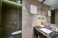 lnternational hotel Hotels in Ningdu