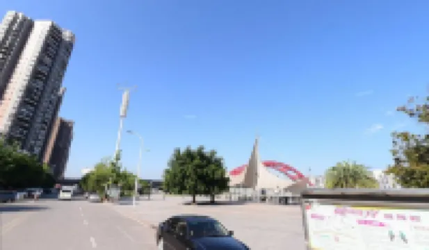 Quxian Peninsula Inn