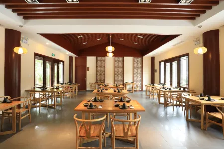 Sunwuju Boutique Hostel Отели рядом с достопримечательностью «Shanghai Customs College Suzhou Branch»