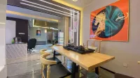 Fei Hotel (Shenzhen North Railway Station Uniworld)