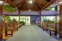 Rongyao E-Sports Hotel (Sanyawan Jiefang Road Pedestrian Street)