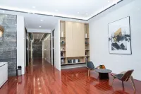 Squid Future Hotel (Zhumadian High-speed Railway Station)